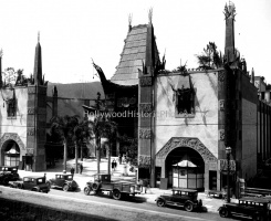 Grauman's Chinese Theatre 1927 #1